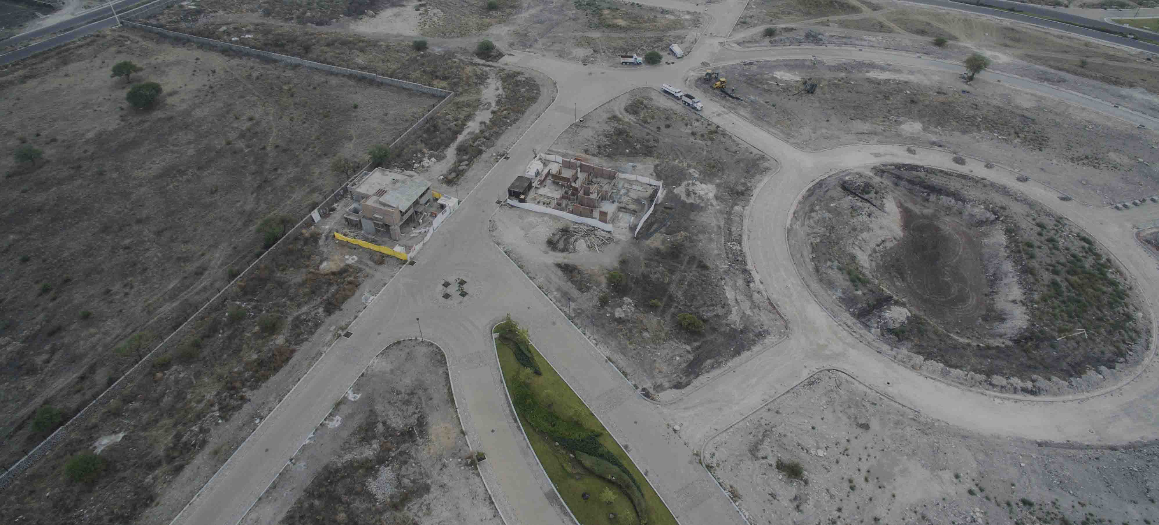 fotografia aerea a naves industriales