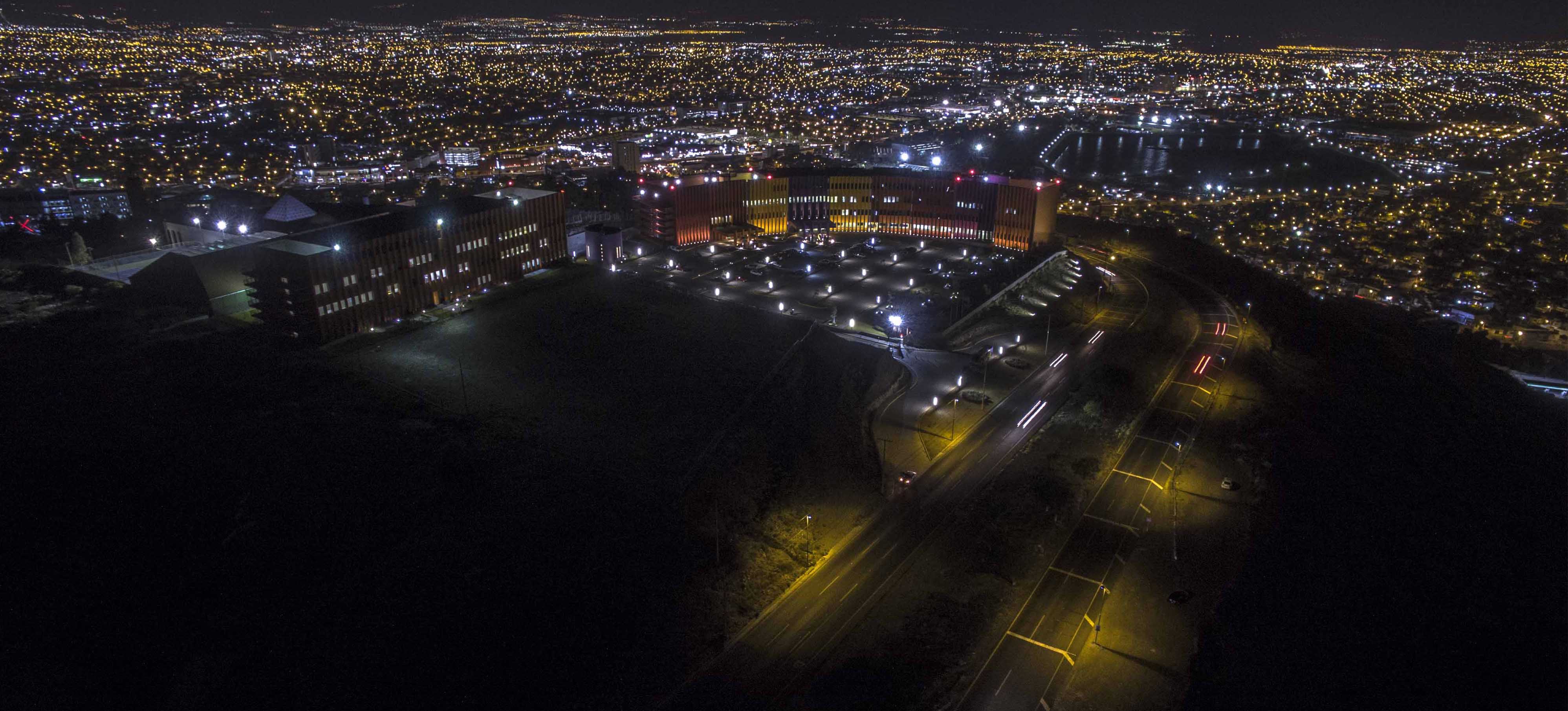 fotografia aerea a naves industriales